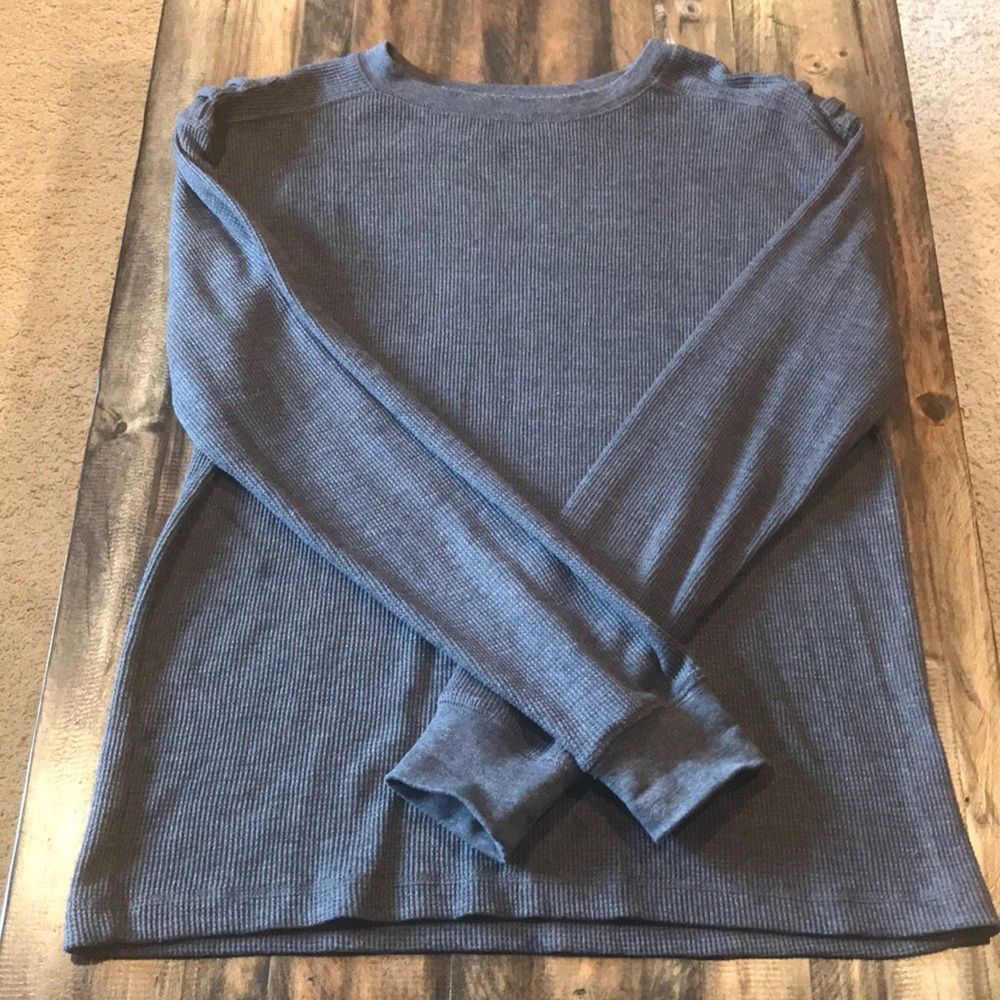 Ron Chereskin Men’s Large Grey Ribbed Henley Buckle Shoulder Detail L/S Tee